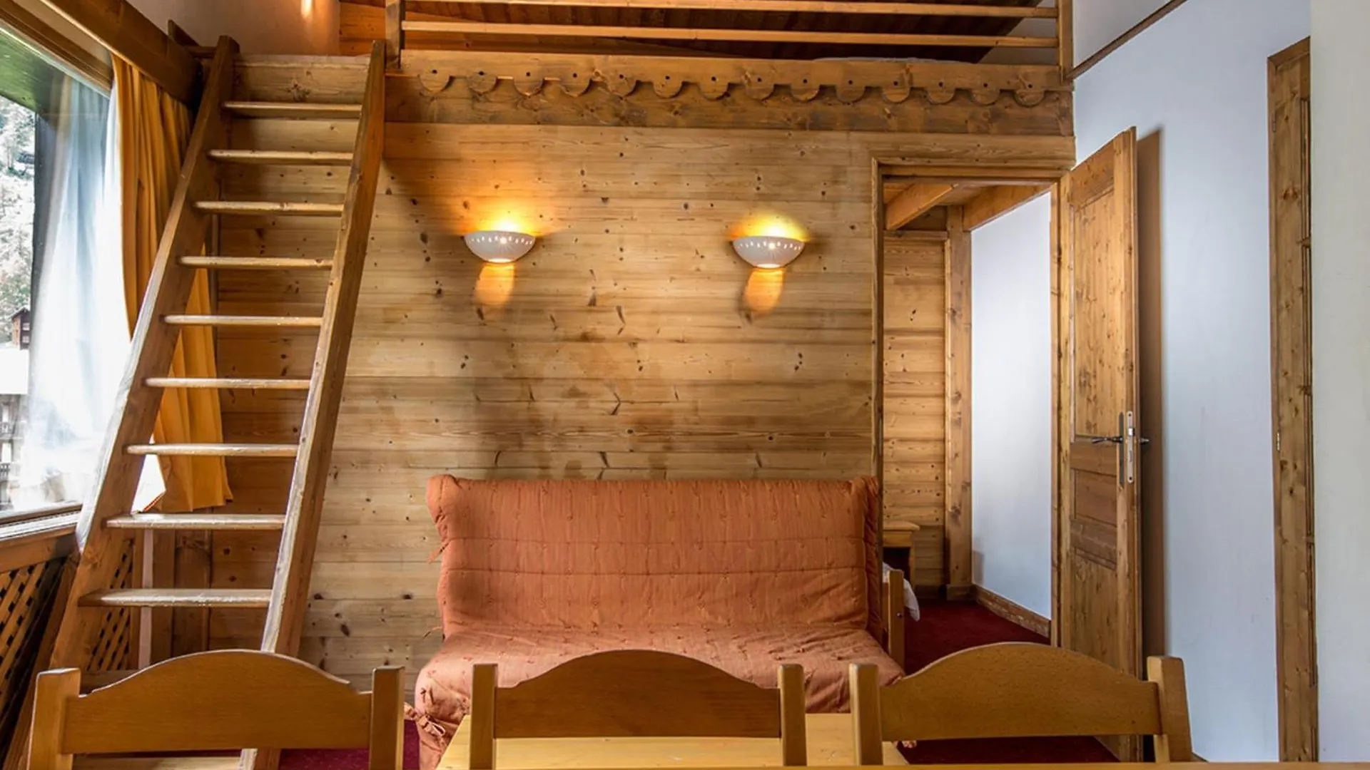 Appartement Confortable Centre Val-D'Isere, Proche Pistes/Commerces, 5-6 Pers, Expo Sud-Ouest - Fr-1-519-21 0*, Val-d'Isere France